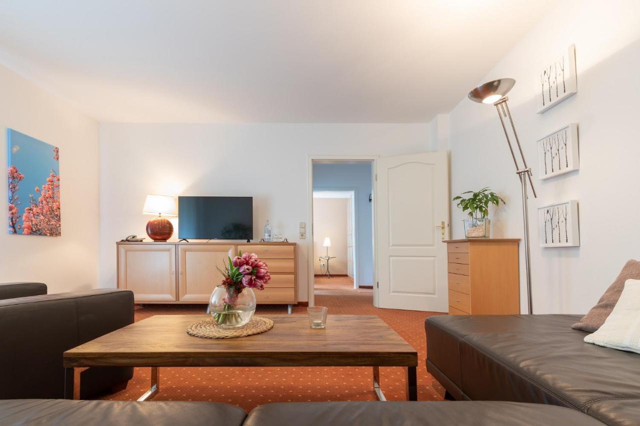 Seehotel Lindenhof 뤼헨 외부 사진