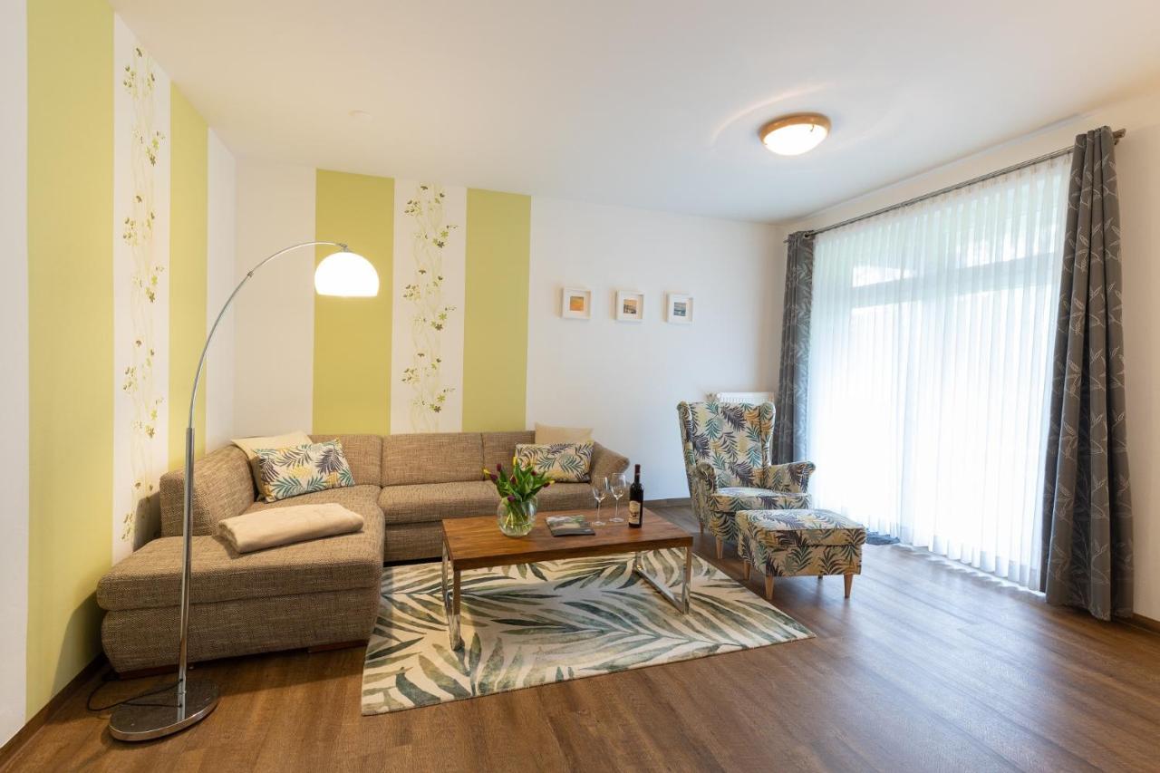 Seehotel Lindenhof 뤼헨 외부 사진