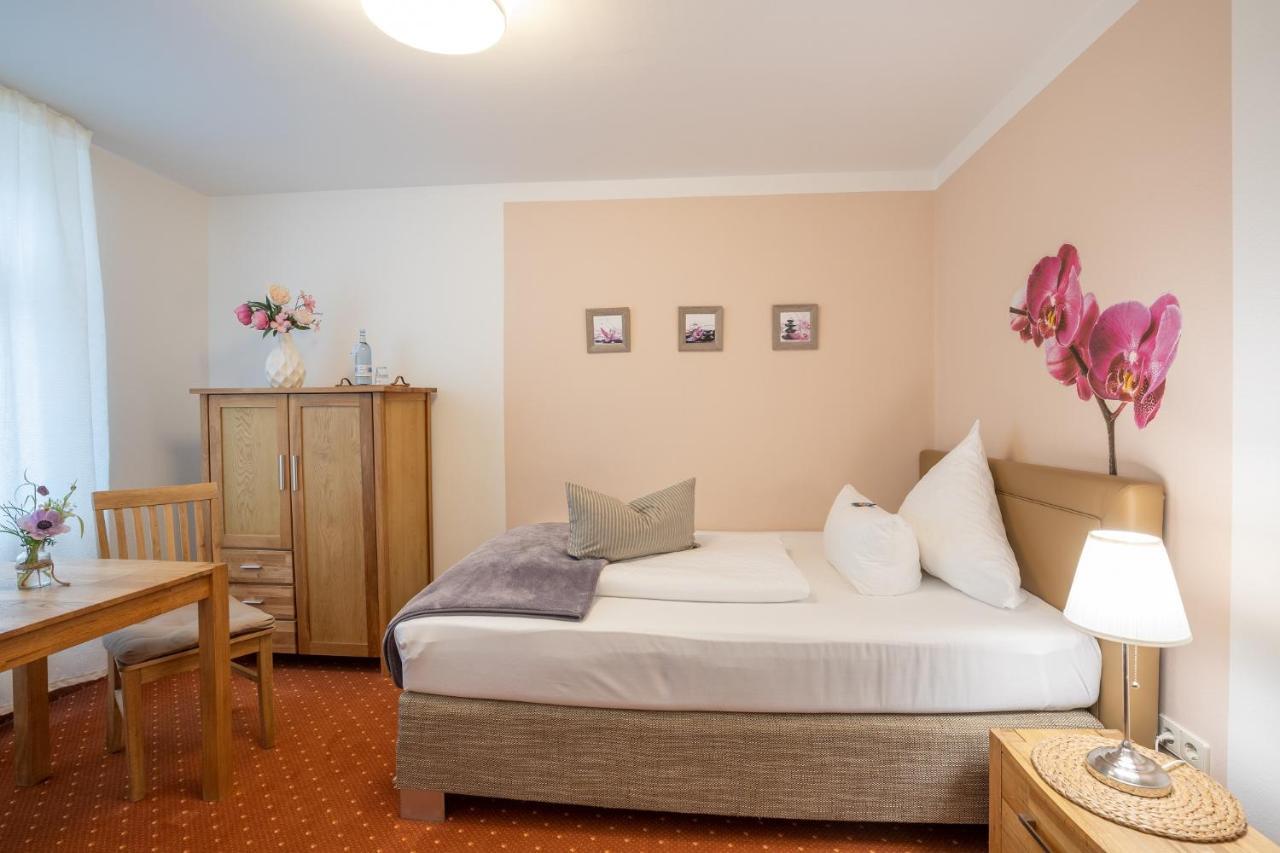 Seehotel Lindenhof 뤼헨 외부 사진