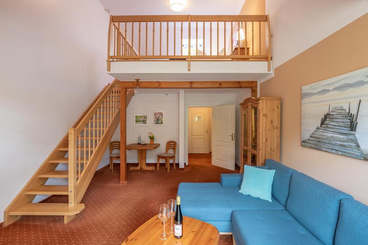 Seehotel Lindenhof 뤼헨 외부 사진