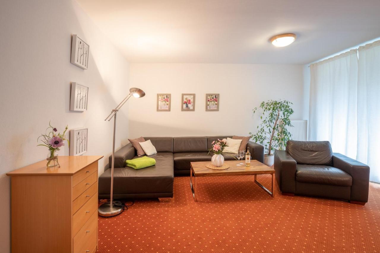 Seehotel Lindenhof 뤼헨 외부 사진
